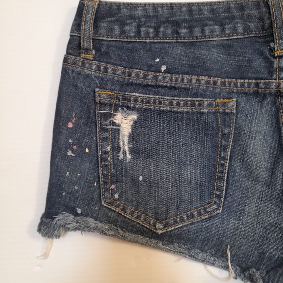 ● AEROPOSTALE | CUT OFF & PAINT DOTS SHORT - Picture 15 of 16
